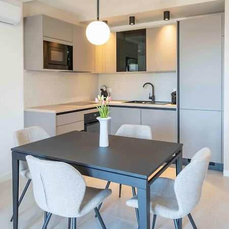 Sea View Apartment Gin เบรลา ภายนอก รูปภาพ