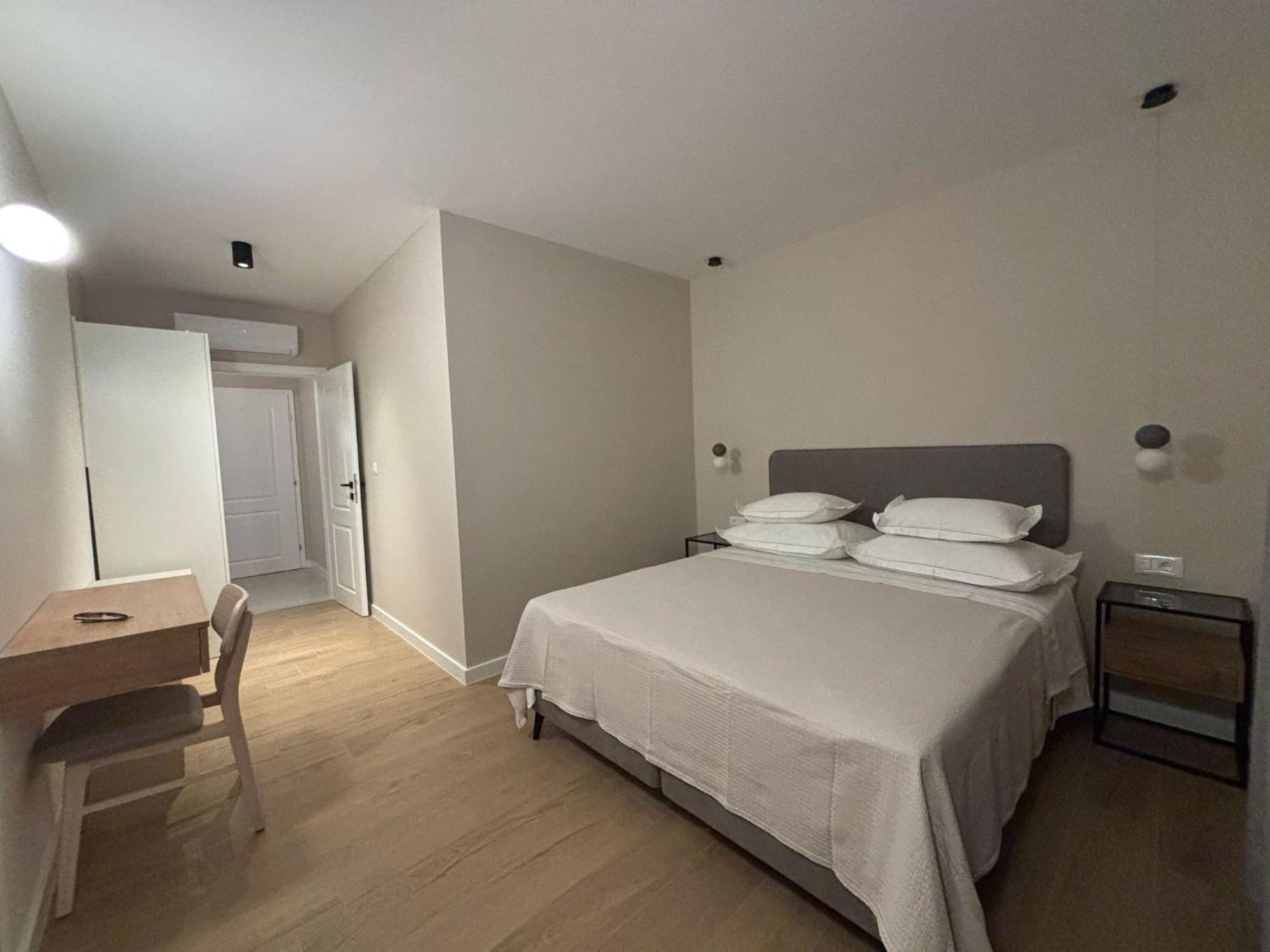 Sea View Apartment Gin เบรลา ภายนอก รูปภาพ
