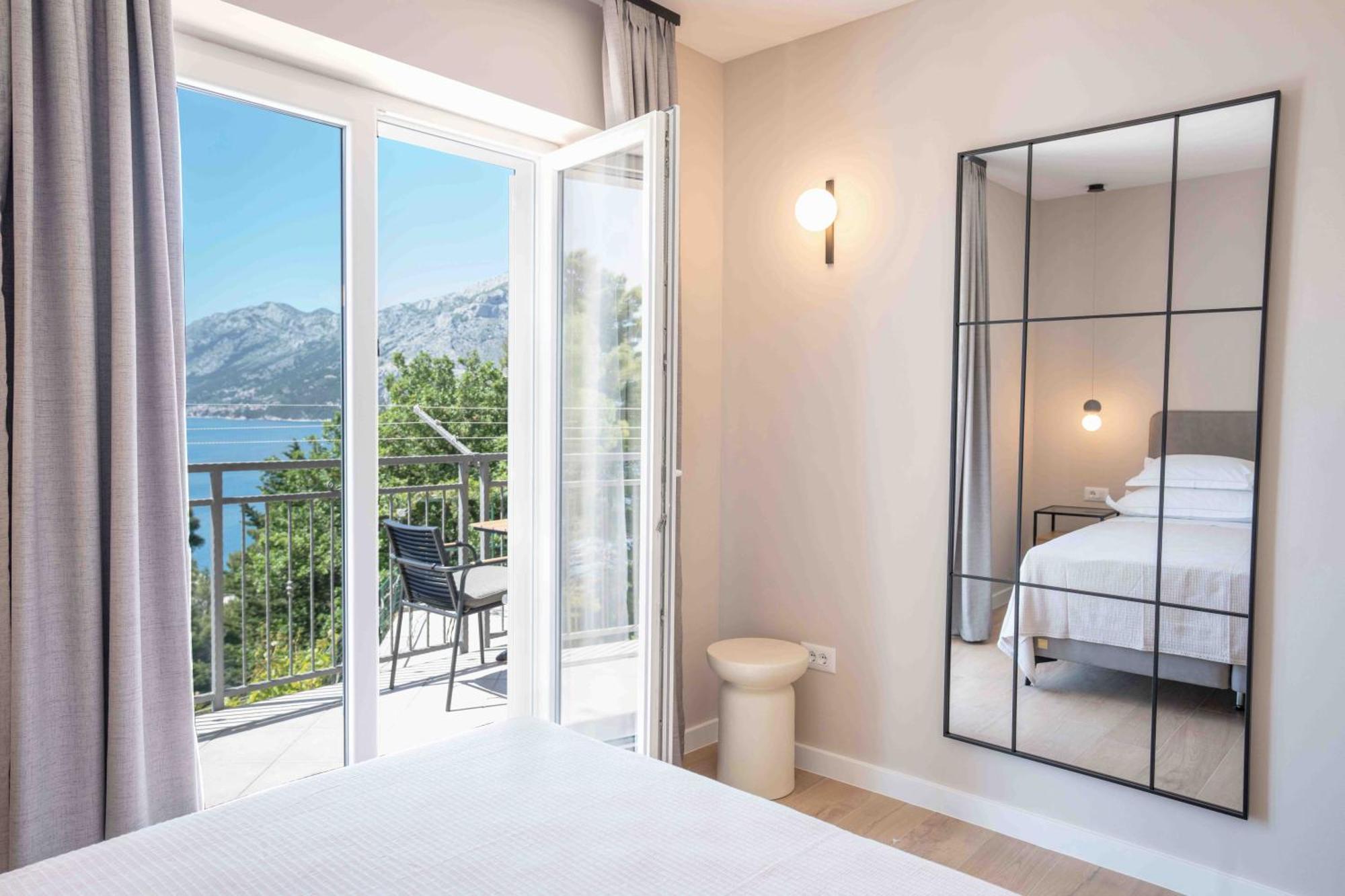 Sea View Apartment Gin เบรลา ภายนอก รูปภาพ