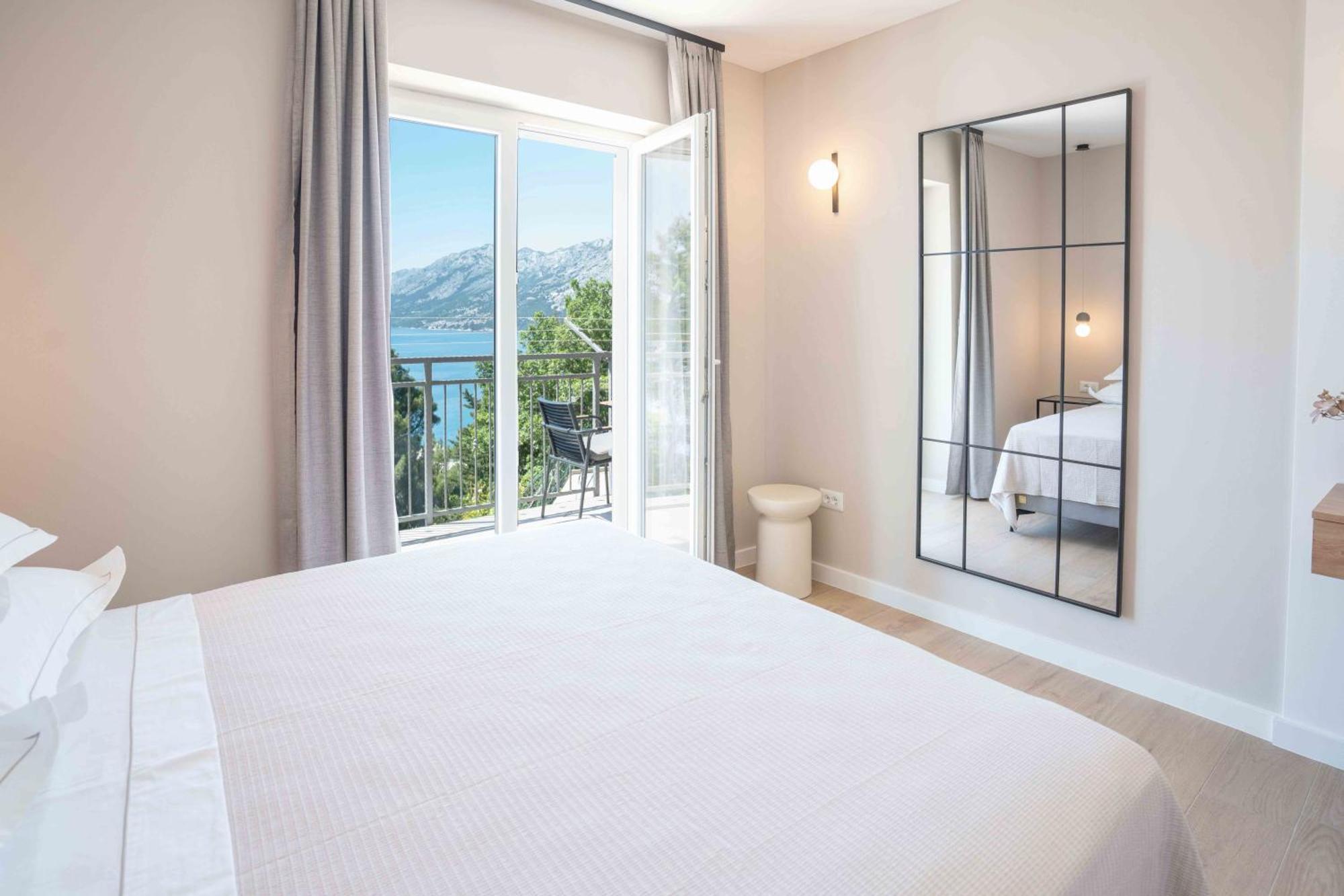 Sea View Apartment Gin เบรลา ภายนอก รูปภาพ