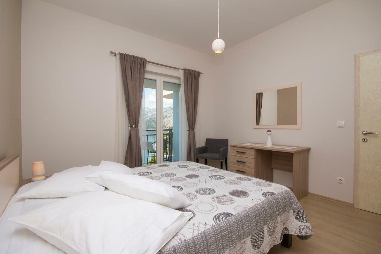 Sea View Apartment Gin เบรลา ภายนอก รูปภาพ
