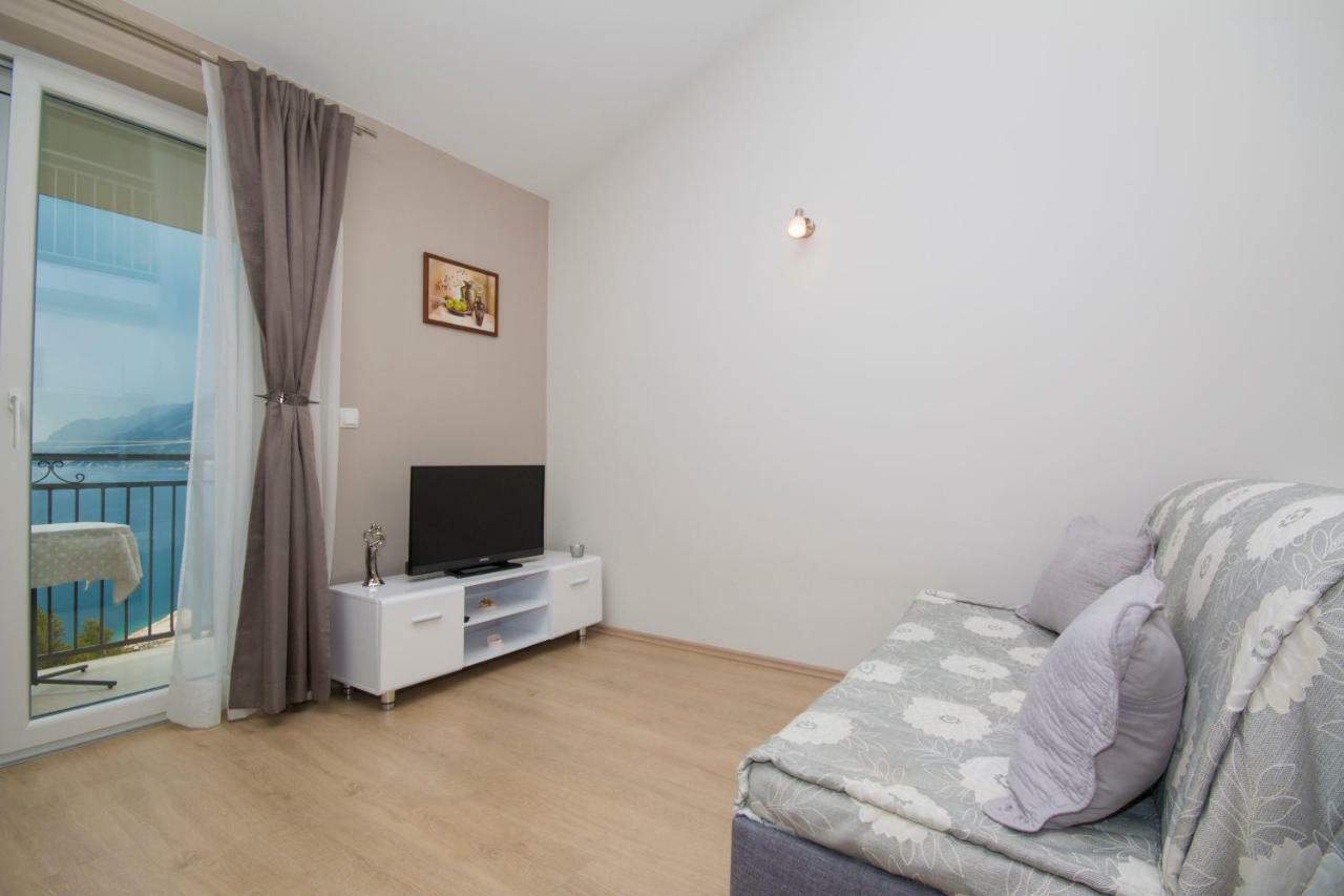 Sea View Apartment Gin เบรลา ภายนอก รูปภาพ
